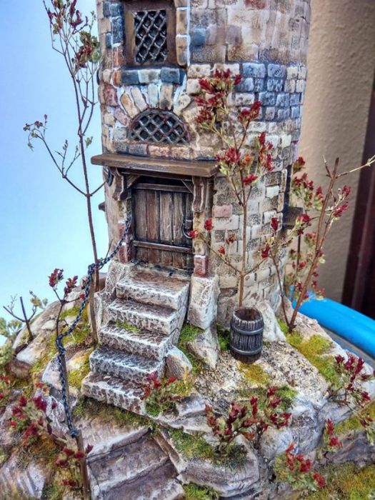 Artist Creates Incredible Diorama Out Of An Old Chip Can