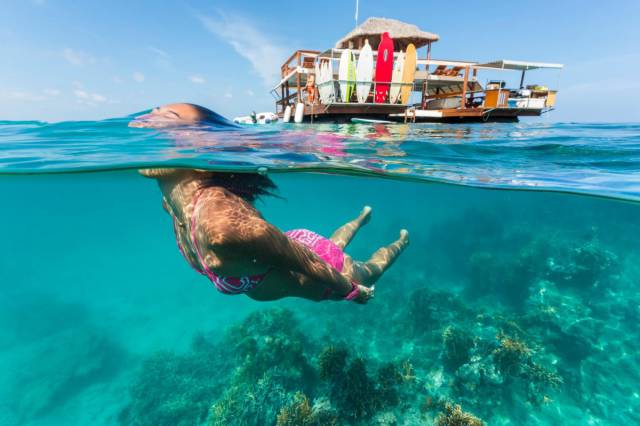 Fiji Is Home To An Incredible Floating Bar And Pizzeria