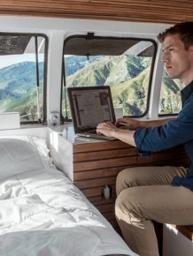 How To Turn An Old Van Into An Office On Wheels