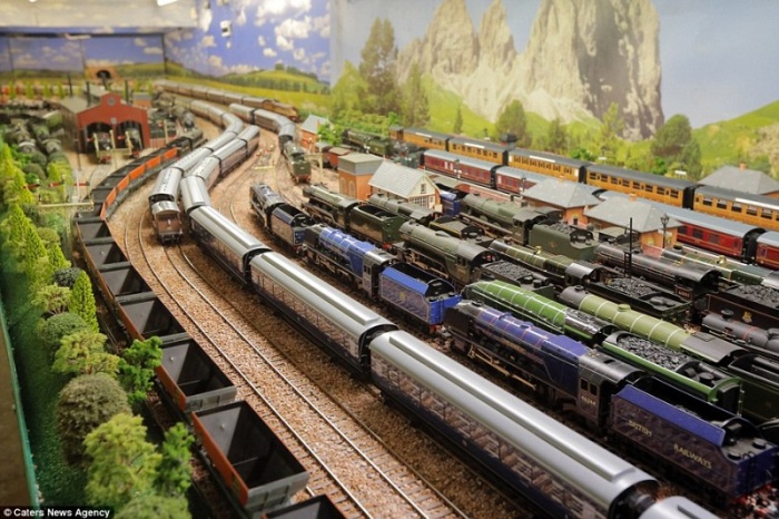 This British Pensioner's Model Railway Is Worth A Fortune