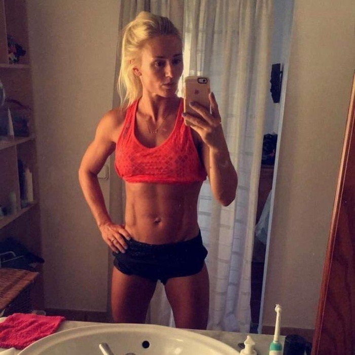 It Only Took 11 Months For This Model To Get Back Into Shape After Giving Birth