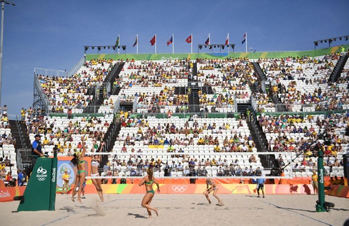 Awesome Action Shots From Beach Volleyball At The Olympic Games In Rio