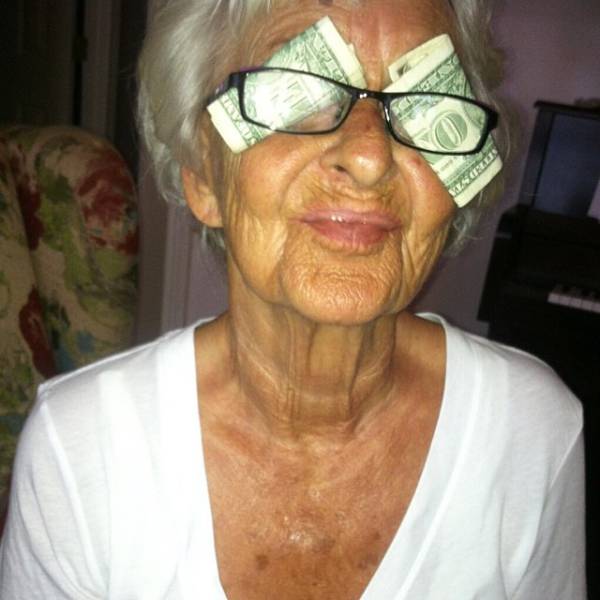 Cool Granny Is Back With Some More Epic Instagram Photos