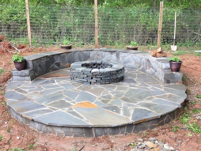 How To Build A Beautiful Fire Pit In Your Backyard Using Stones And Blocks