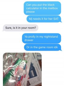 Mom Finds A Suspicious Bag Of Pills In Her Teenage Daughter's Room