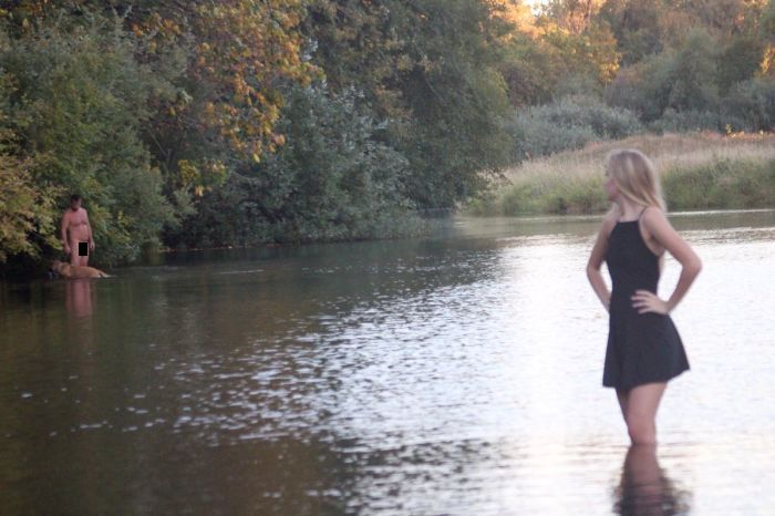 Girl's Senior Picture Gets Ruined By A Naked Man And A Dog