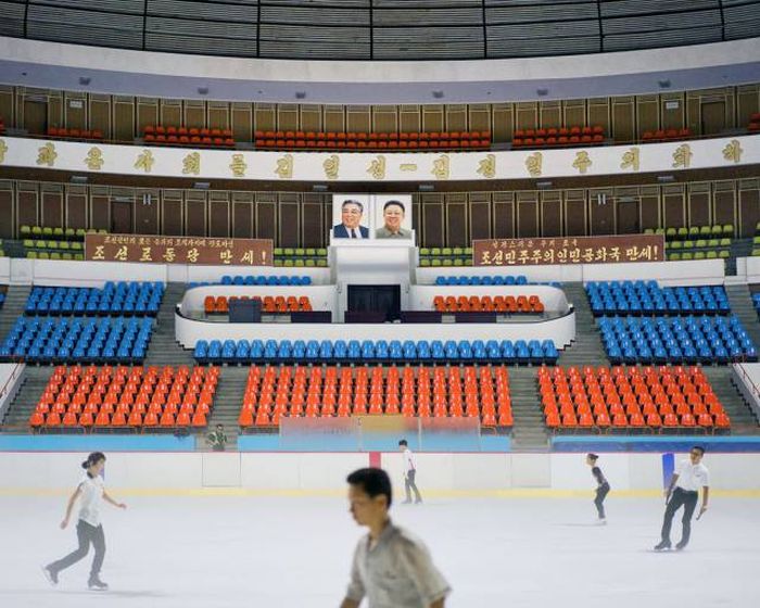 Fascinating Photos From North Korea’s Architecture Tour Of Pyongyang