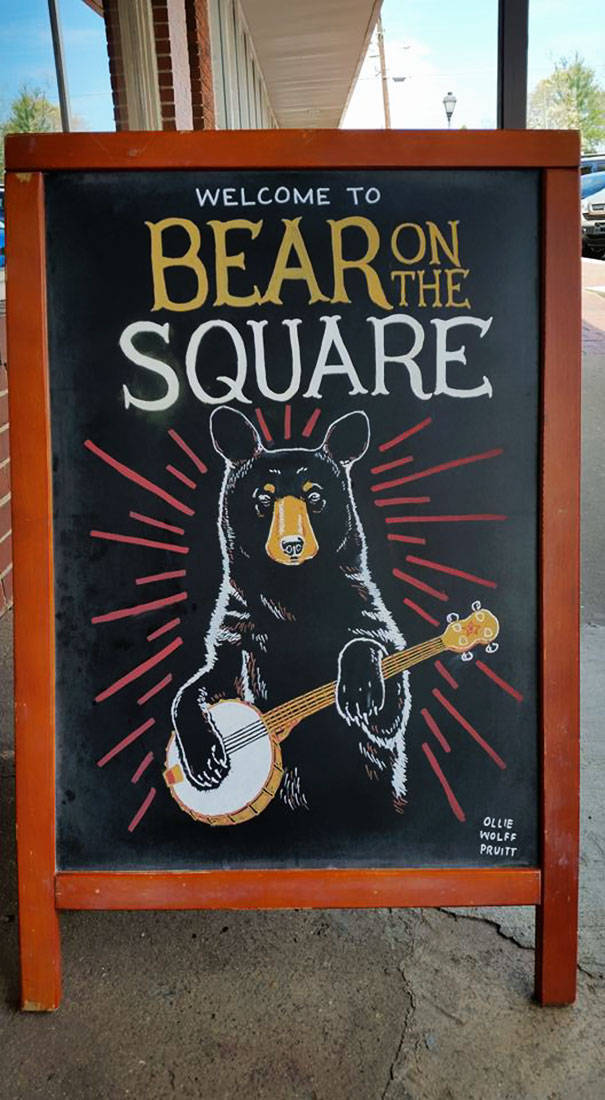 Clever Sidewalk Chalk Signs That Helped A Bar Increase Sales