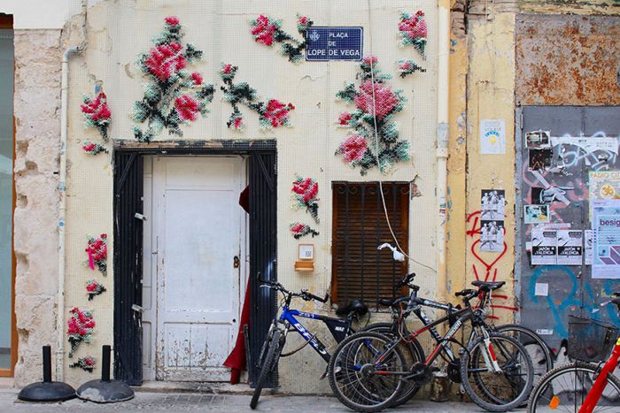 Raquel Rodrigo Creates Amazing Cross-Stitch Street Art In Madrid
