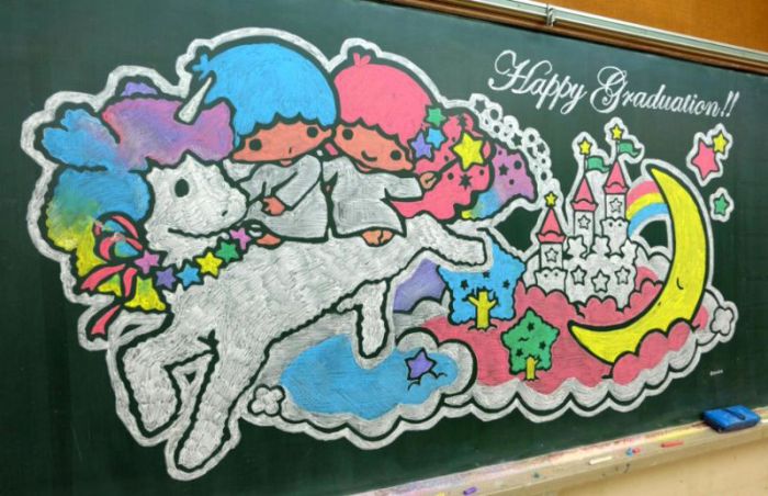 School Art Teacher Creates Incredible Drawings On A Blackboard