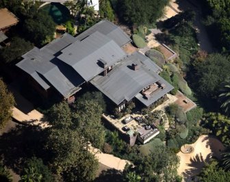 Take A Look At Brad Pitt and Angelina Jolie's Huge Hollywood Hills Compound
