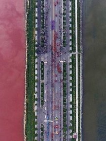 Two Tone Lake In China Is Half Pink