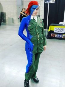 This Mystique Cosplay Blew Everyone Away At New York Comic Con