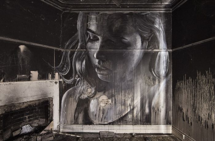 Artist Shows Off The Fleeting Nature Of Beauty With Crumbling Portraits