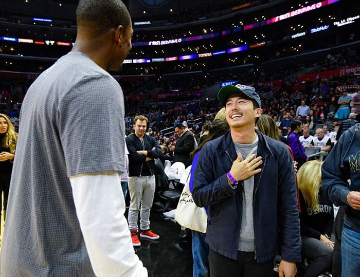 The Walking Dead Star Stephen Yuen Meets Paul Pierce At LA Clippers Game