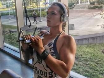Bodybuilder Inspires Women With Heartwarming Note About Body Shaming