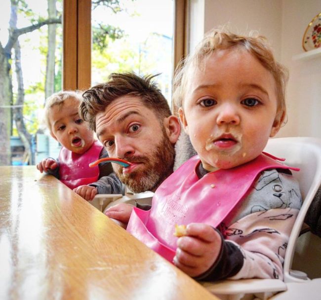 Father Of 4 Goes Viral Thanks To His Awesome Instagram Pics