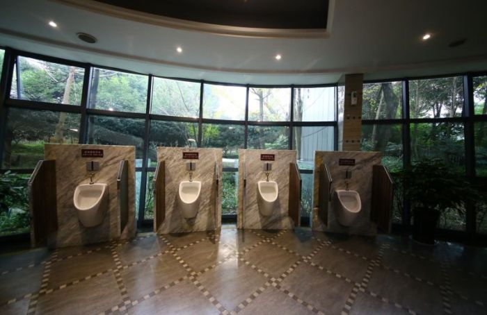 Take A Look At China's Five Star Toilet