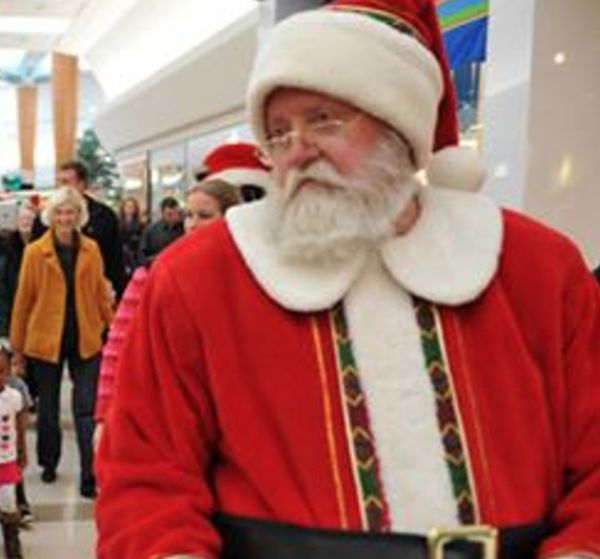 Santa And His Elves Beat A Man Down After Learning A Shocking Secret