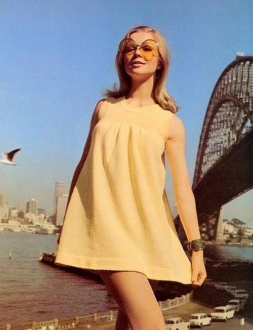 Vintage Photos Show What Fashion Was Like In England During the 60s