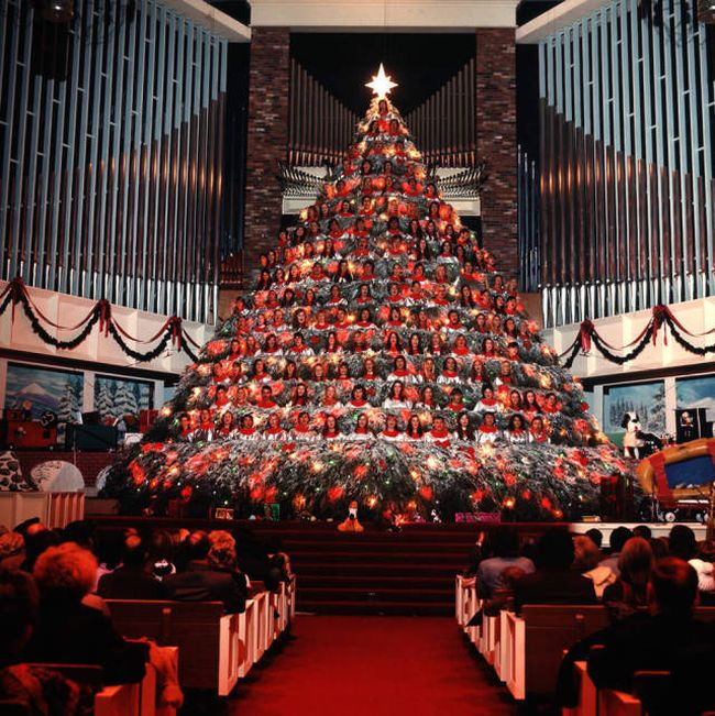 25 Interesting Photos Of Christmas Past