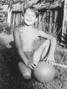 Childhood Photos Of George Michael Show The Pop Icon's Early Days
