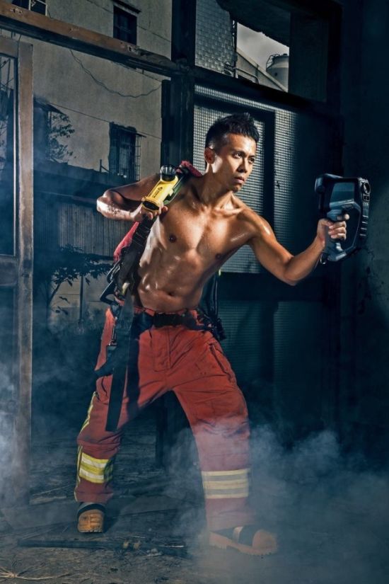 People Really Seem To Like These Photos Of Hot Firefighters