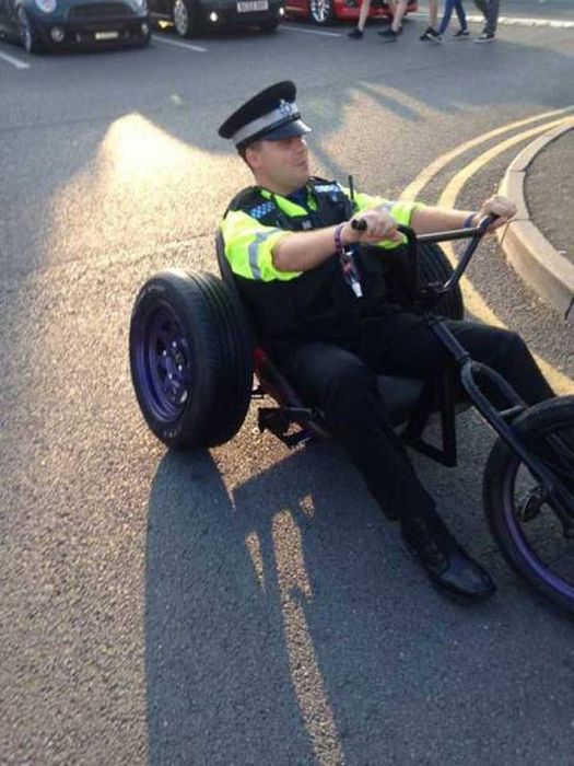 Fun Pictures That Will Restore Your Faith In Police