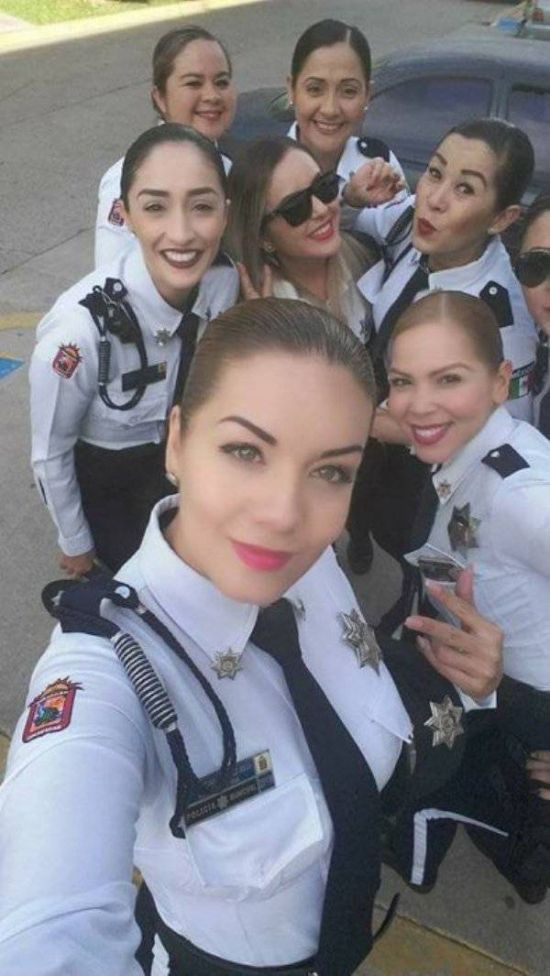 This Gorgeous Mexican Policewoman Could Engage In Some Hot Pursuits
