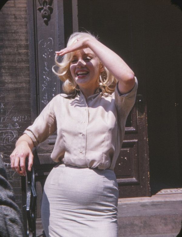 Vintage Photos Show A Pregnant Marilyn Monroe