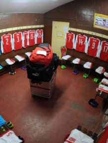 Arsenal Accused Of Lack Of Respect For Trashing A Locker Room