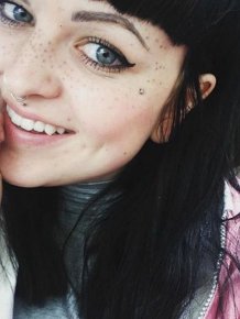 Tattooing Freckles On Your Face Is The Latest Beauty Craze
