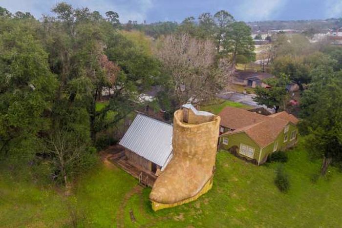 This Boot Shaped House Has Texas Written All Over It