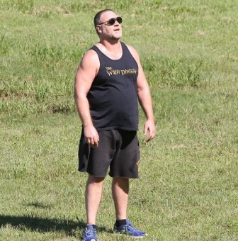 Russell Crowe Shows Off His New Crew Cut