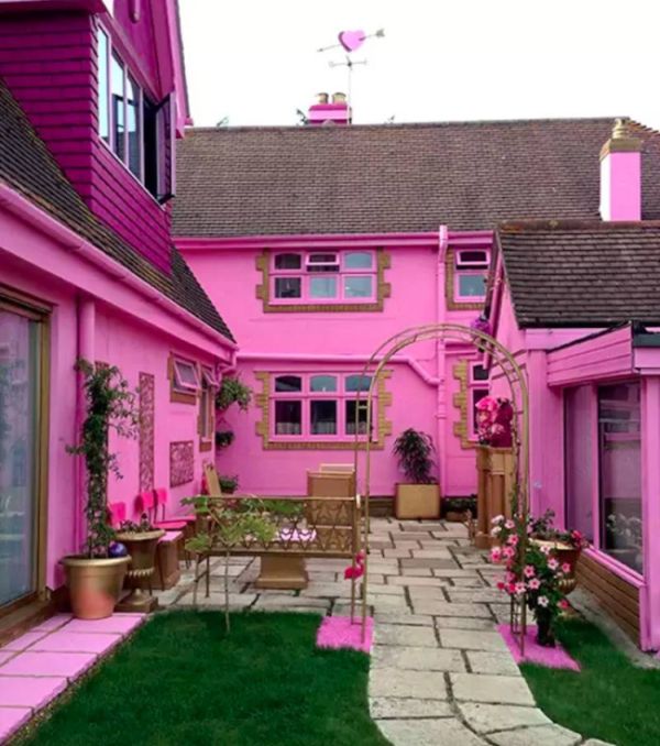 This Home Is Perfect For Anyone Who Loves The Color Pink