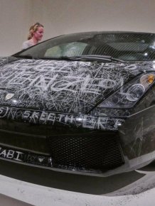 Visitors Can Scratch Anything Into This Lamborghini