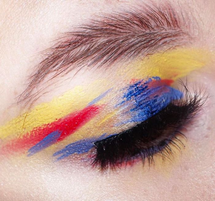 Feather Brows Is The Newest Viral Trend