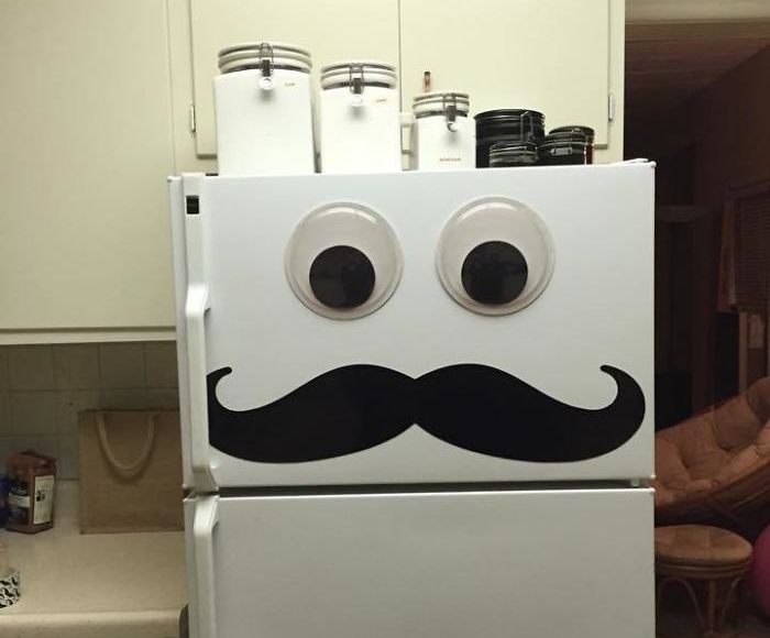Pics That Prove Googly Eyes Make Everything Funnier