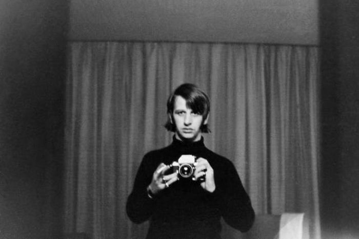 Vintage Celebrity Selfies That Were Taken Before Smartphones