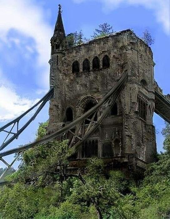 Chilling Photos From Abandoned Places Around The World