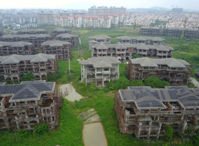 The Lone Inhabitants Of An Abandoned Chinese Community