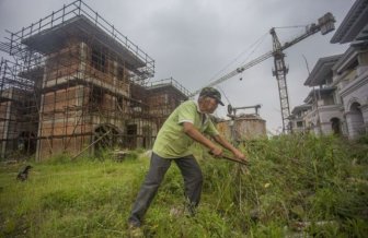The Lone Inhabitants Of An Abandoned Chinese Community