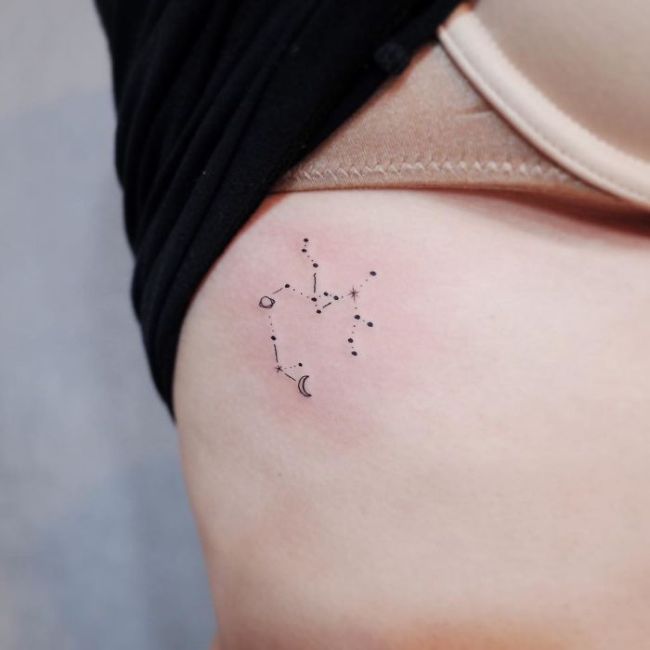 Tiny Tattoos For People Who Like Minimalism