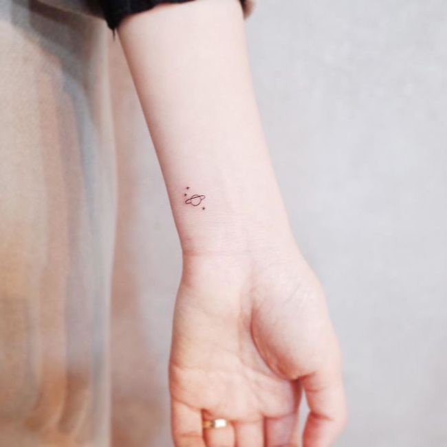 Tiny Tattoos For People Who Like Minimalism