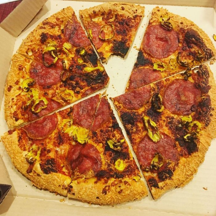 People Share Their Worst Pizza Delivery Fails