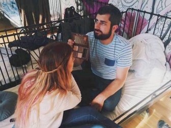 Photos That Prove The Friend Zone Is A Heartbreaking Place
