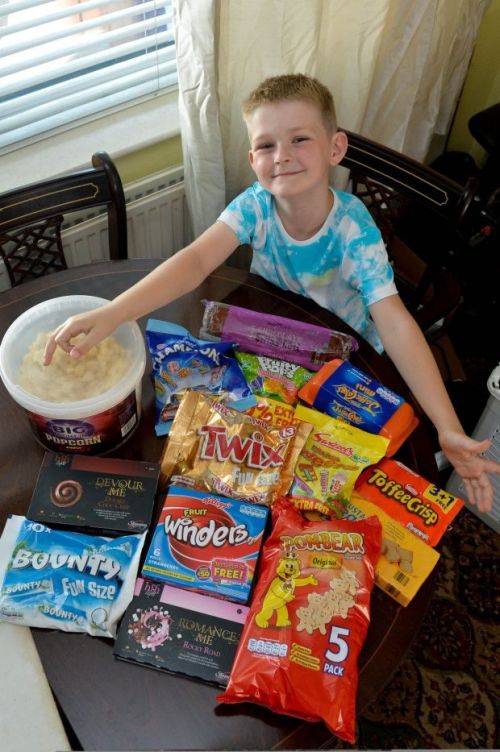 Generous Child Shows Off The Kindness Of His Heart