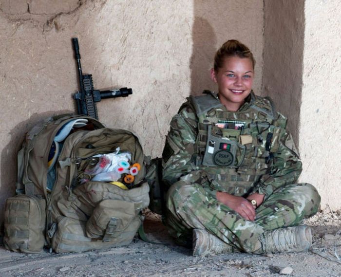Beautiful Military Girls In Honor Of Memorial Day