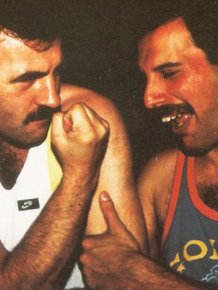 Rare Photos Of Freddie Mercury And His Boyfriend From The 1980s