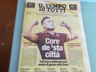 Francesco Totti Says Goodbye To The Fans